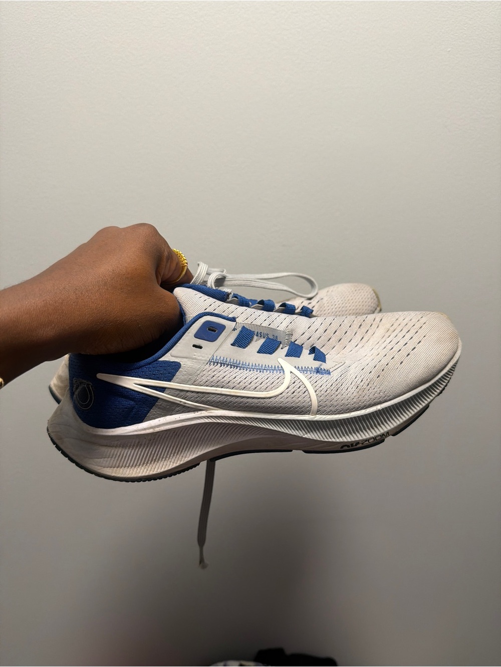 Used Nike Colts White & Blue Running Shoes